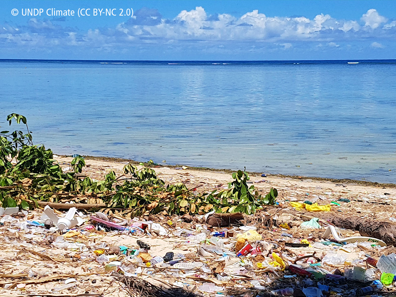 Plastikmüll am Strand