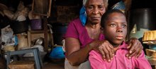 Care Work - Ghana, Großmutter und Enkel